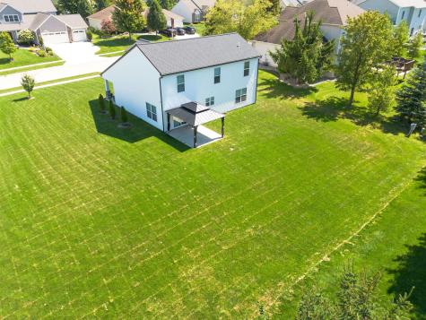 927 Clairborne Drive Fort Wayne IN 46818