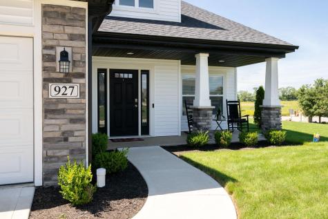 927 Clairborne Drive Fort Wayne IN 46818