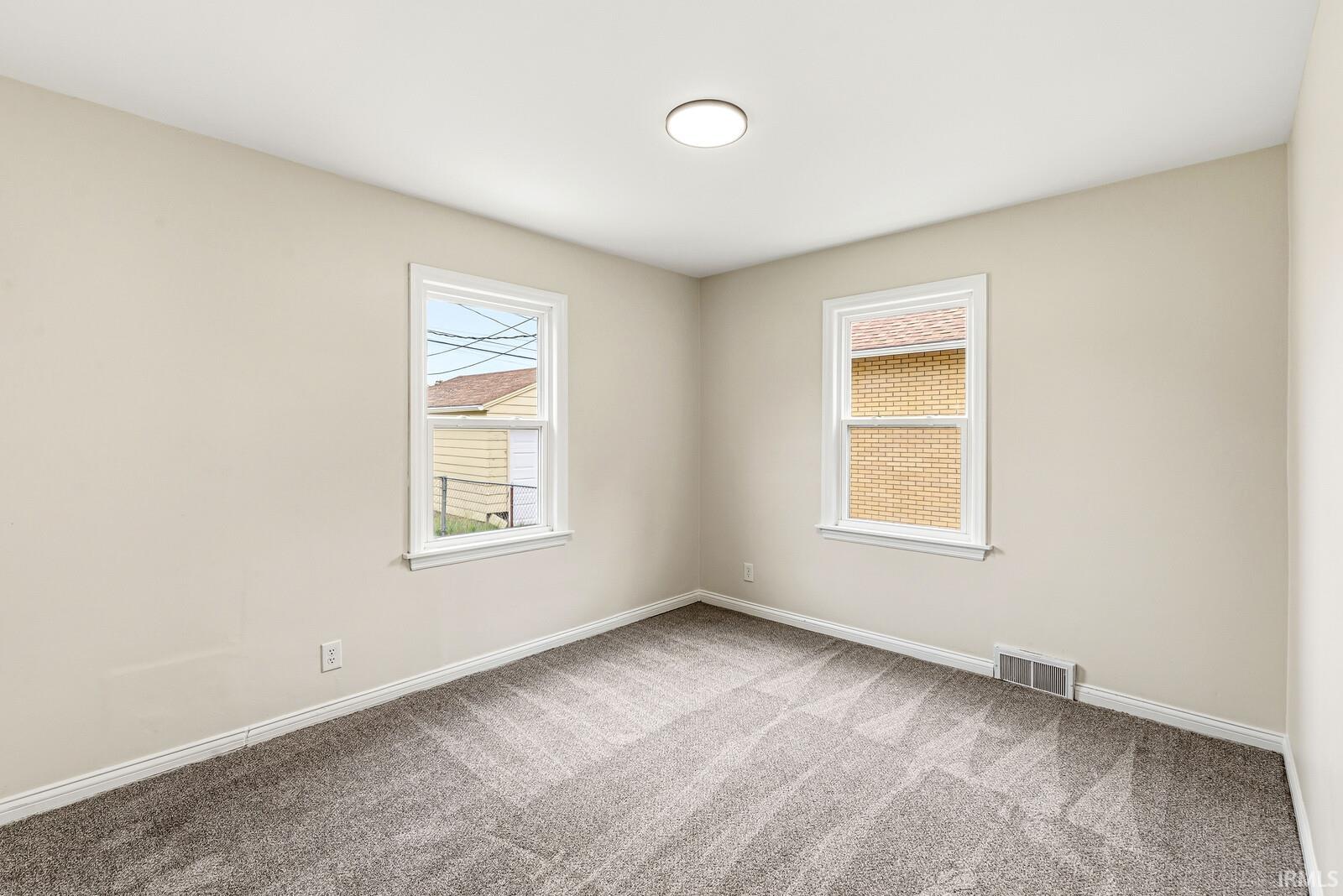 631 Gernhart Avenue Mishawaka IN 46544