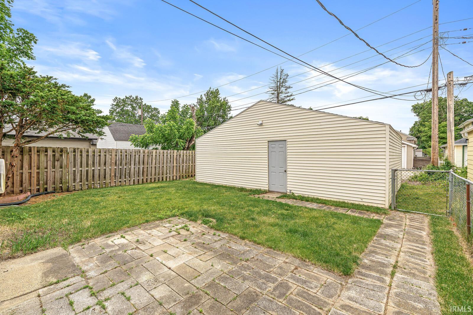 631 Gernhart Avenue Mishawaka IN 46544