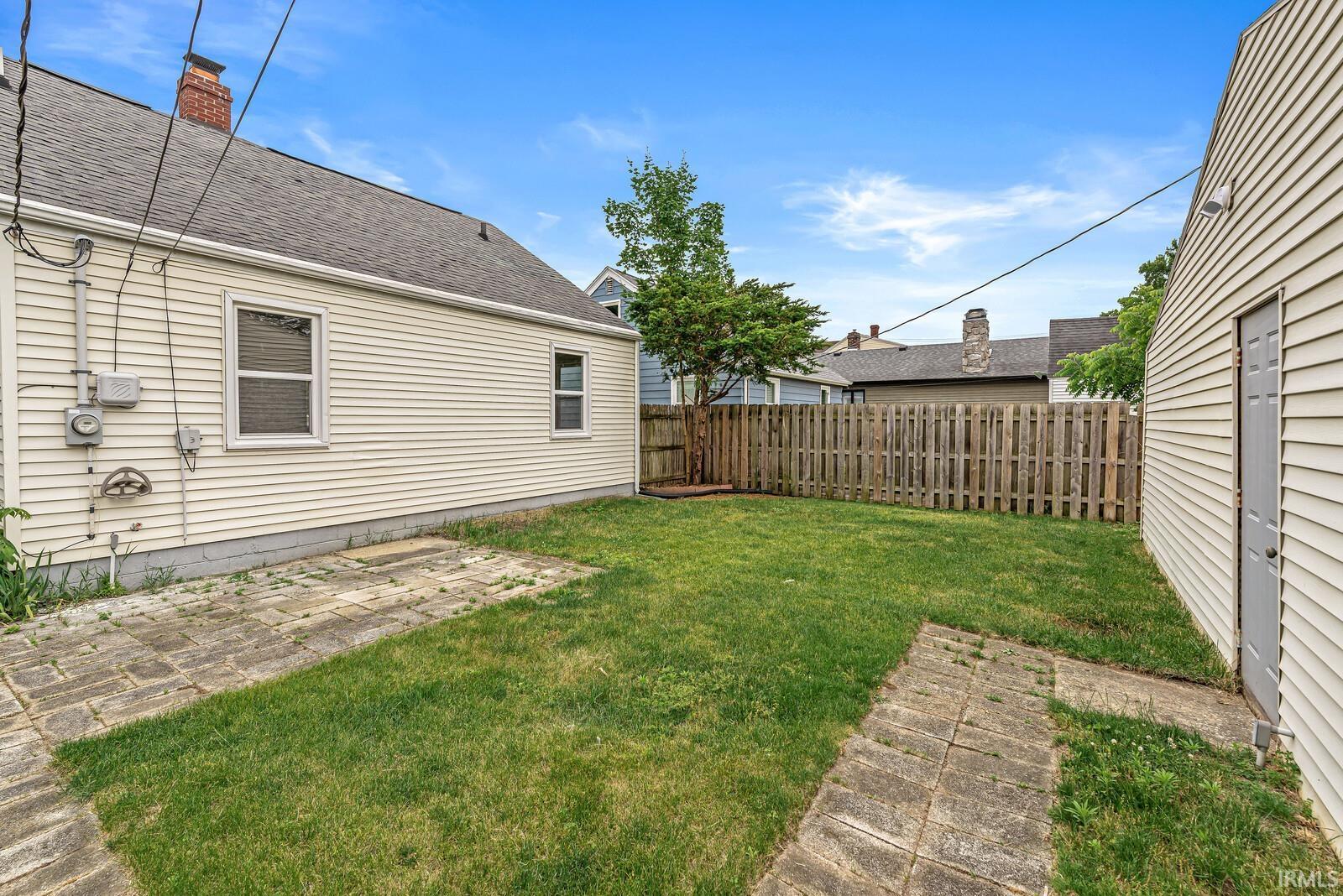631 Gernhart Avenue Mishawaka IN 46544
