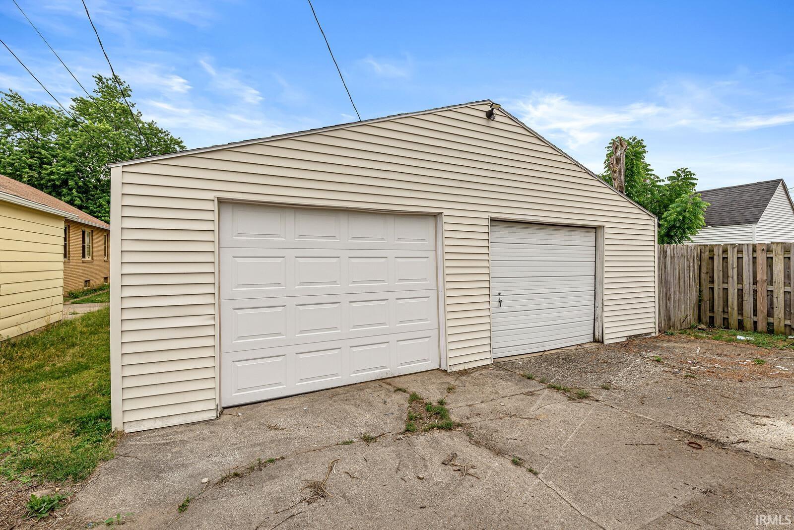 631 Gernhart Avenue Mishawaka IN 46544