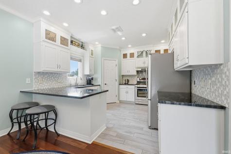 11616 Carroll Cove Fort Wayne IN 46818