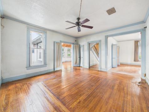 827 Poplar Street Huntington IN 46750