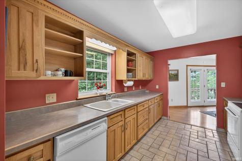 2461 E 990 N Road Worthington IN 47471