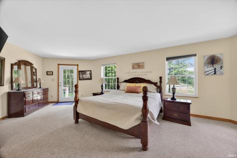 2461 E 990 N Road Worthington IN 47471