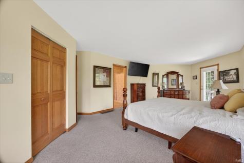 2461 E 990 N Road Worthington IN 47471