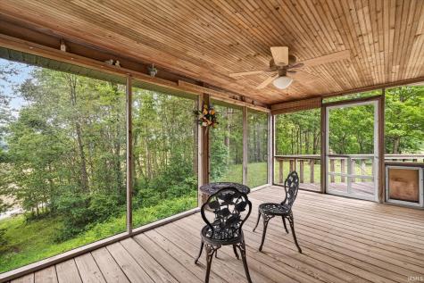 2461 E 990 N Road Worthington IN 47471