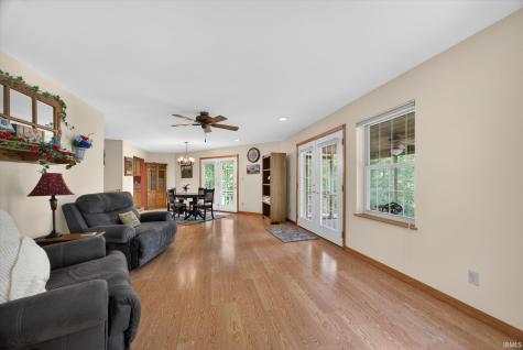 2461 E 990 N Road Worthington IN 47471