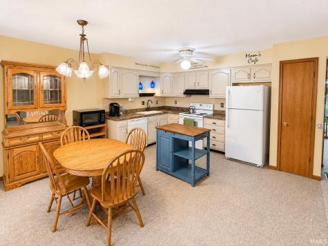 2 Woodmere Drive Washington IN 47501