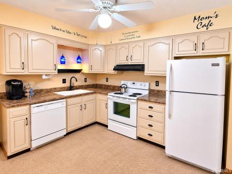 2 Woodmere Drive Washington IN 47501