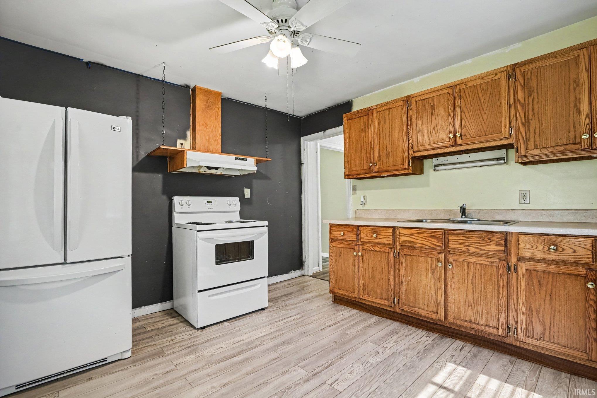 741 Fairway Street South Bend IN 46619