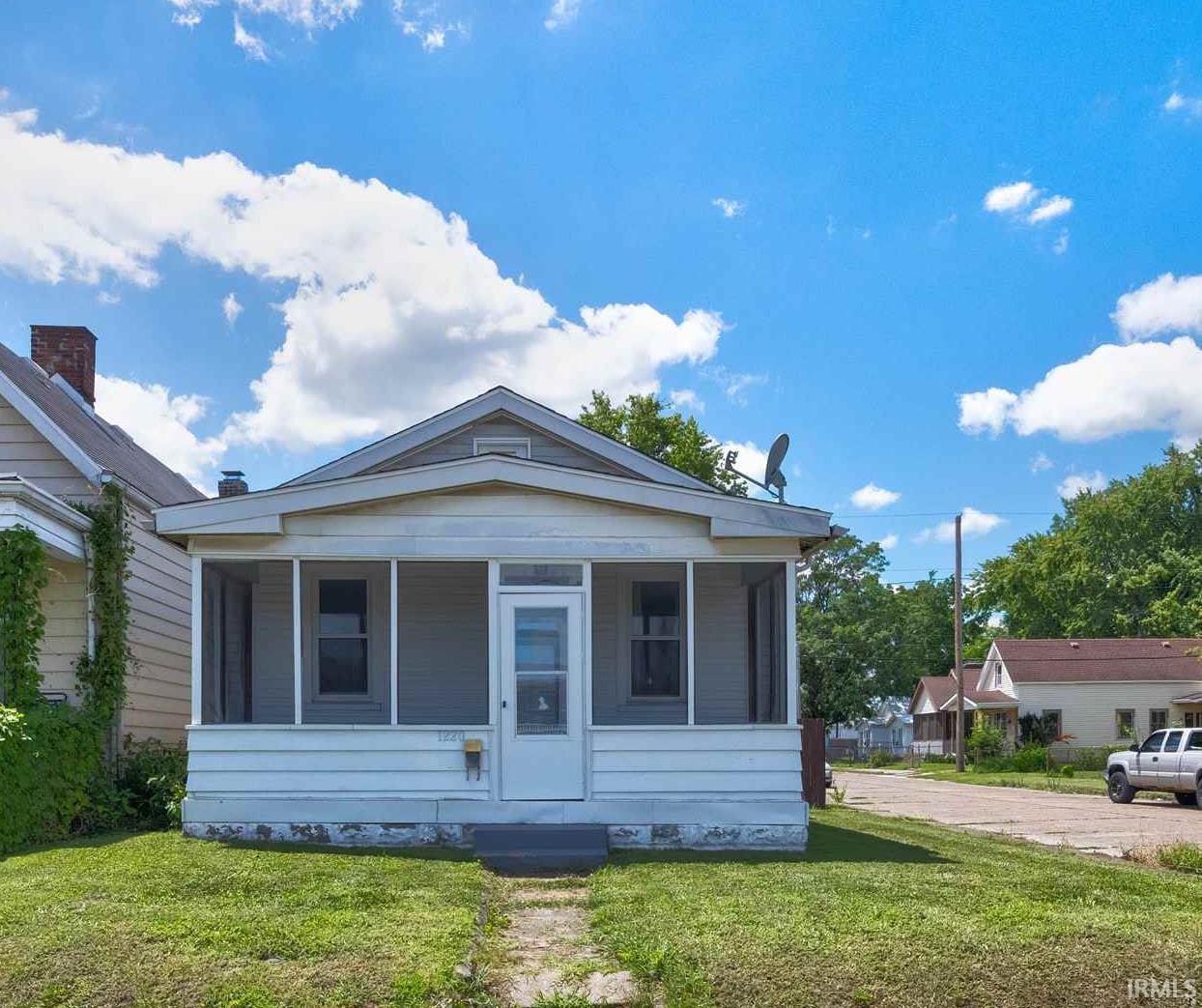 1220 Read Street Evansville IN 47710