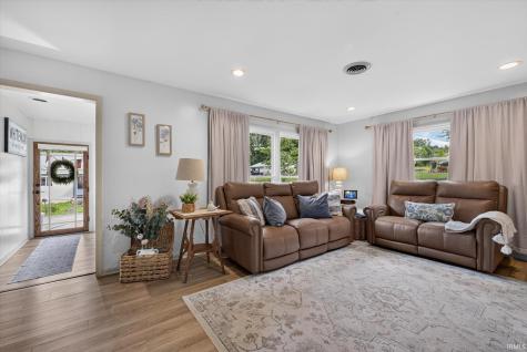 322 S 2nd Street Ellettsville IN 47429