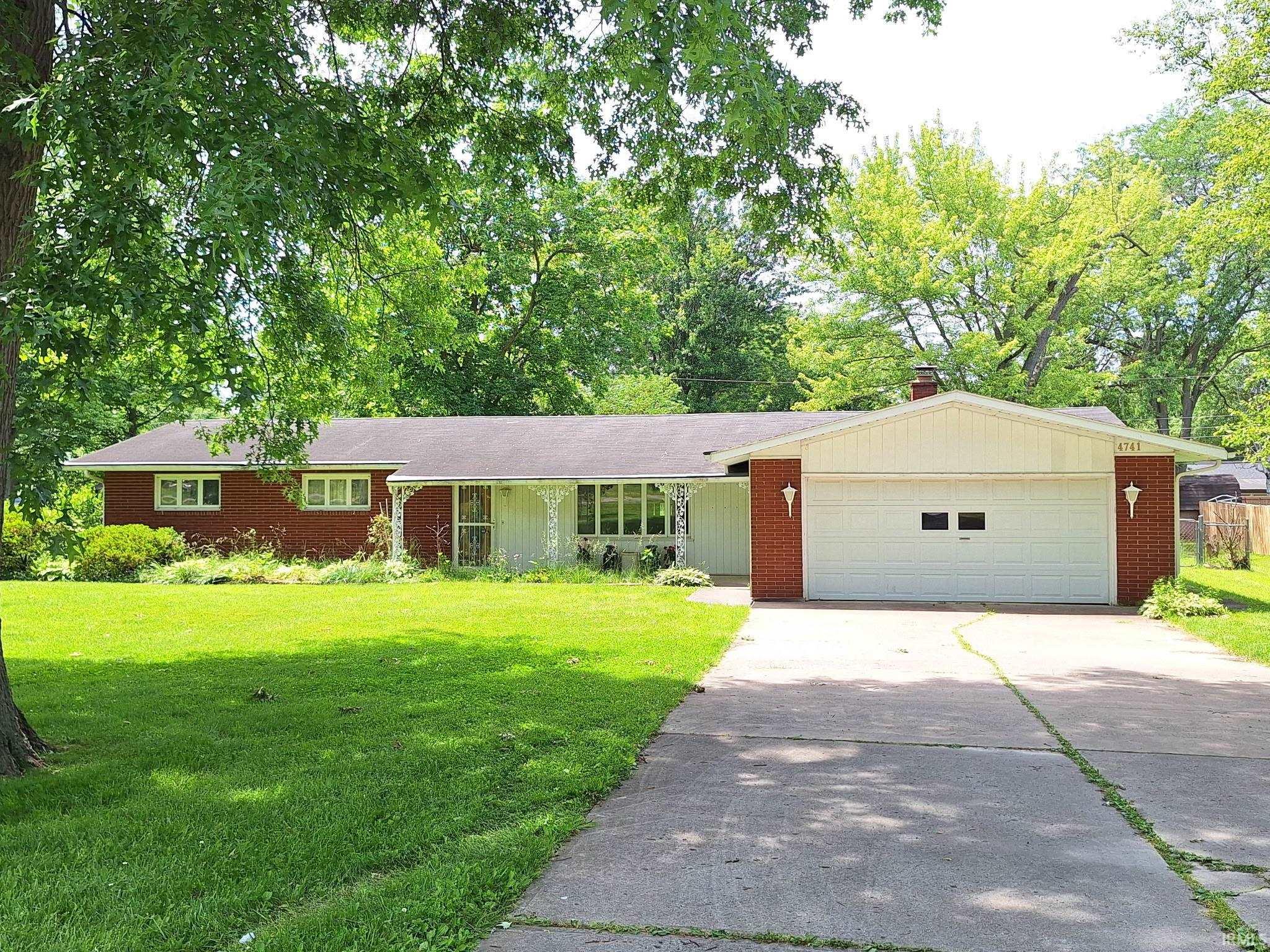 4741 Reed Road Fort Wayne IN 46815