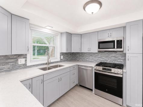 3516 Ivy League Drive Fort Wayne IN 46805