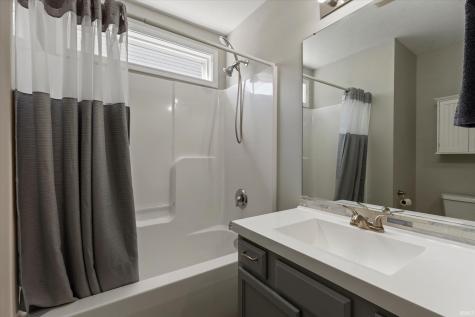 2219 Basin Street South Bend IN 46614
