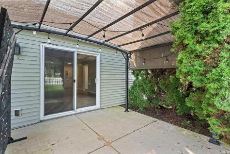 2219 Basin Street South Bend IN 46614
