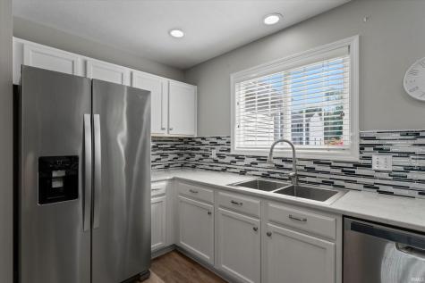 2219 Basin Street South Bend IN 46614