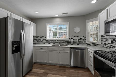 2219 Basin Street South Bend IN 46614