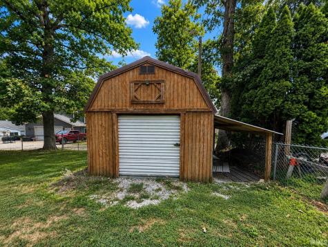 3097 E Stahl Road Monon IN 47959