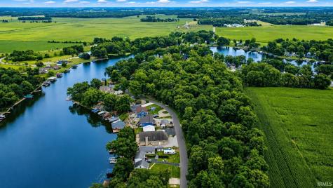 3097 E Stahl Road Monon IN 47959