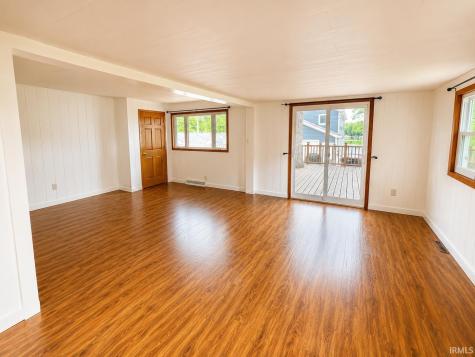 3097 E Stahl Road Monon IN 47959