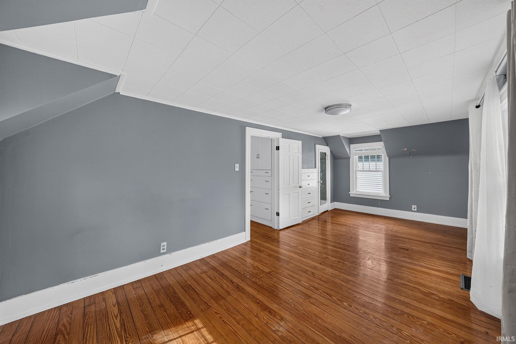 302 Ostemo Place South Bend IN 46617