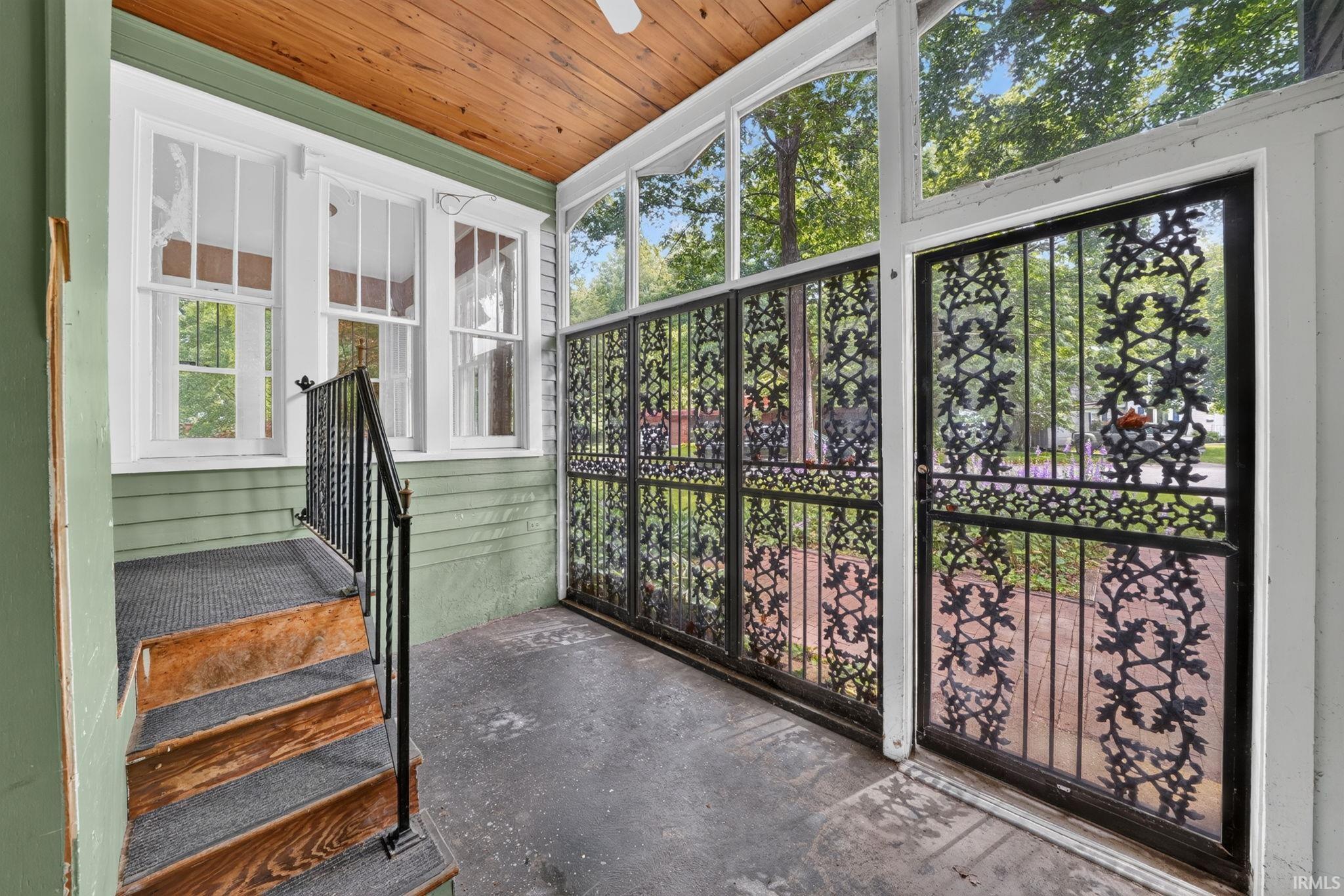 302 Ostemo Place South Bend IN 46617