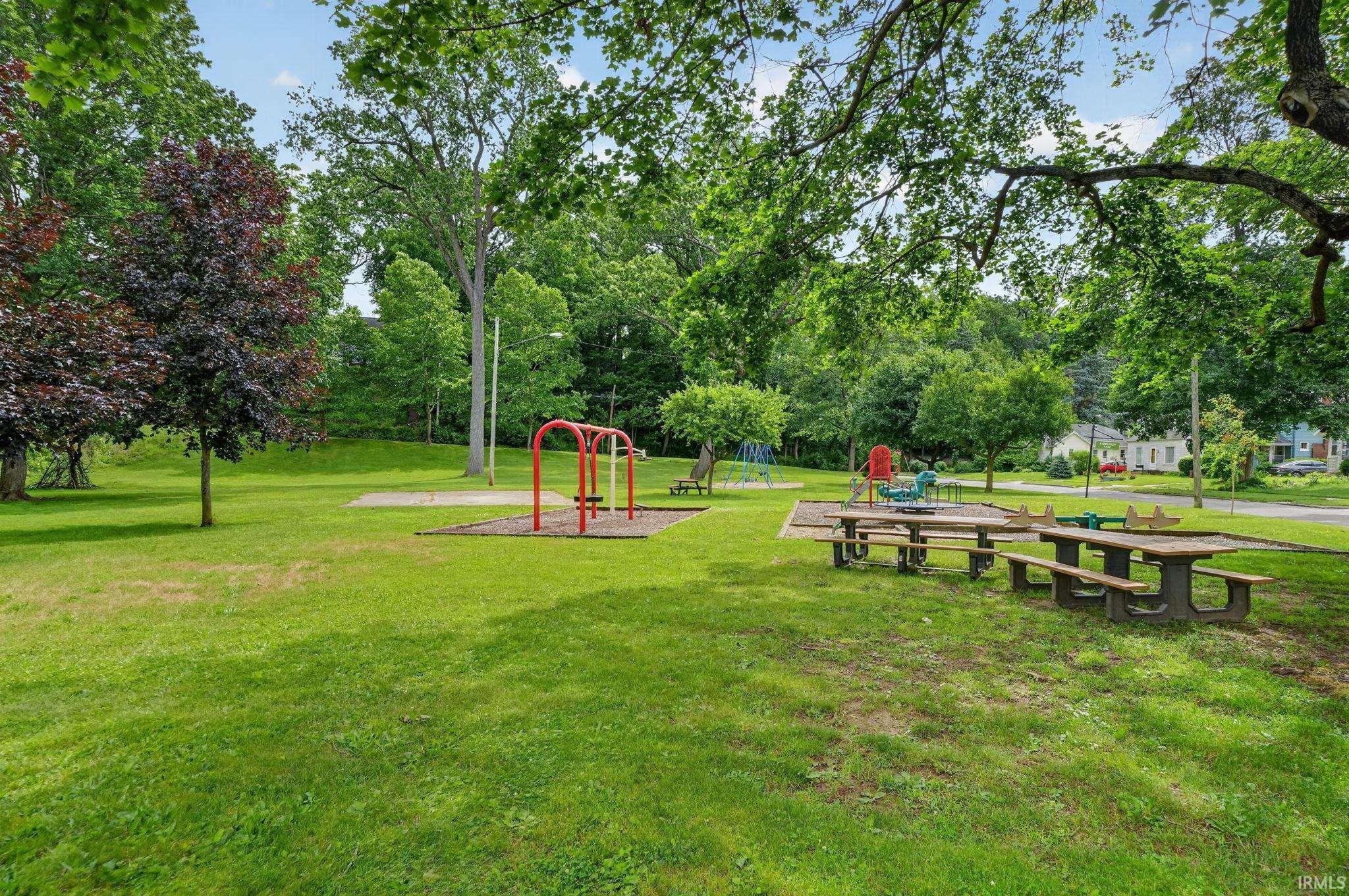 302 Ostemo Place South Bend IN 46617
