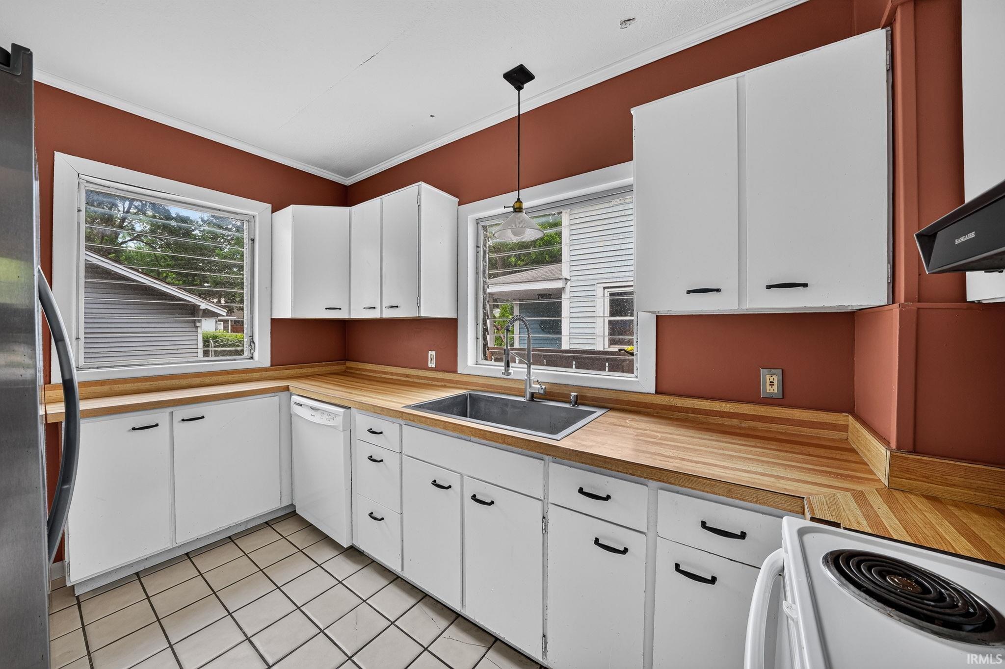 302 Ostemo Place South Bend IN 46617