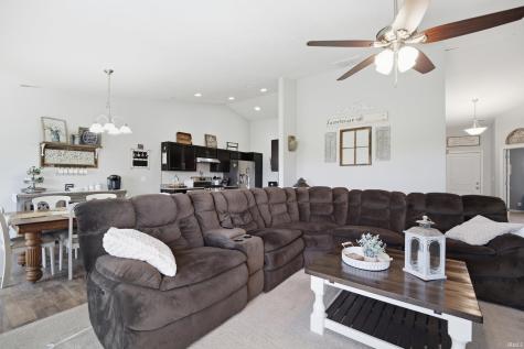 2695 Glastonbury Way Lafayette IN 47909