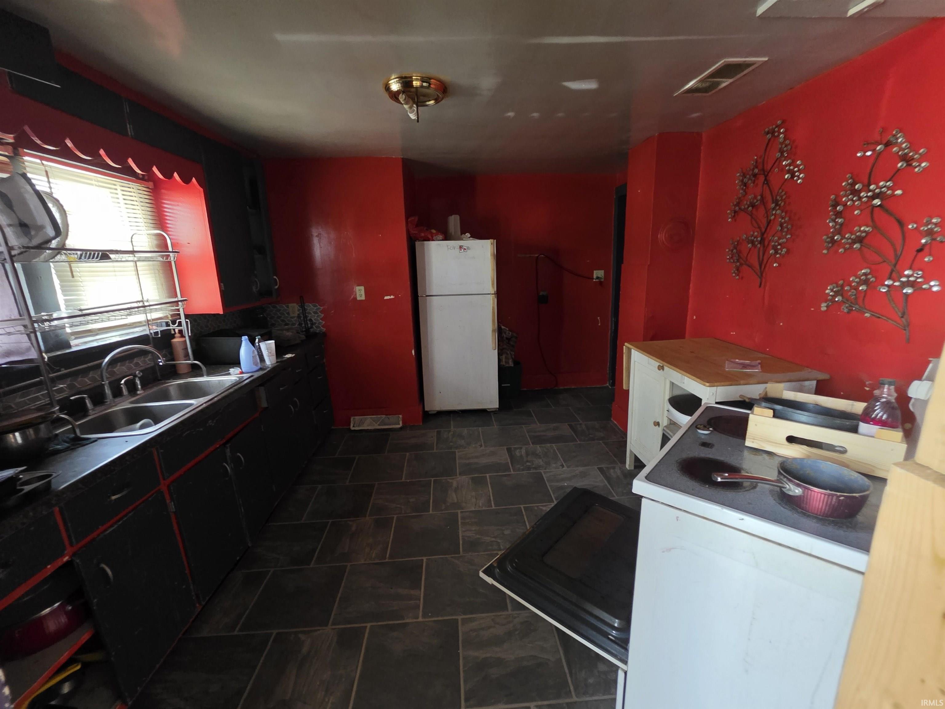 1007 N 6th Street Goshen IN 46528