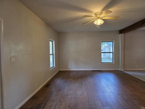 609 W Main Street Bruceville IN 47516