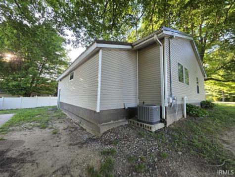 609 W Main Street Bruceville IN 47516
