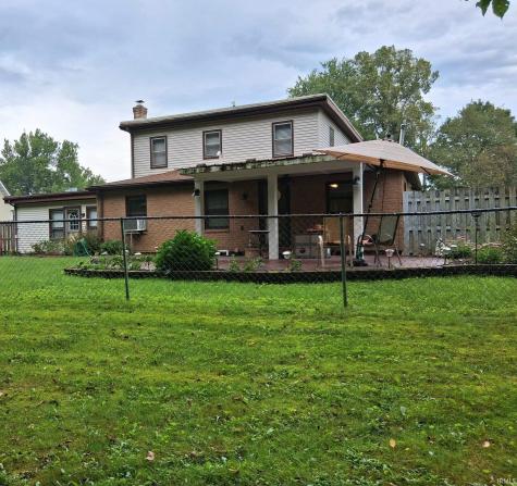 9615 N Steinbarger Lake Drive Wawaka IN 46794