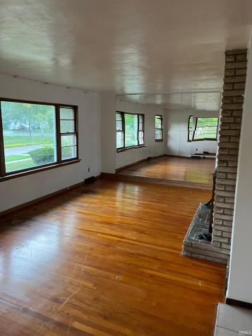 1045 Eclipse Place South Bend IN 46628
