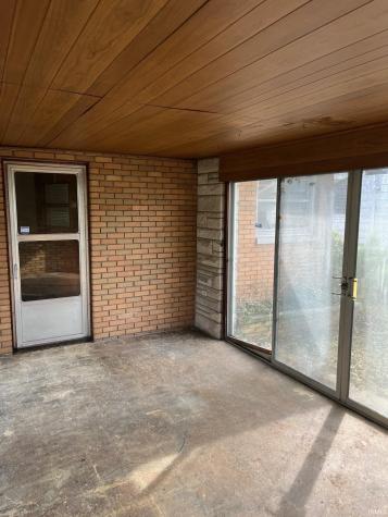 1045 Eclipse Place South Bend IN 46628