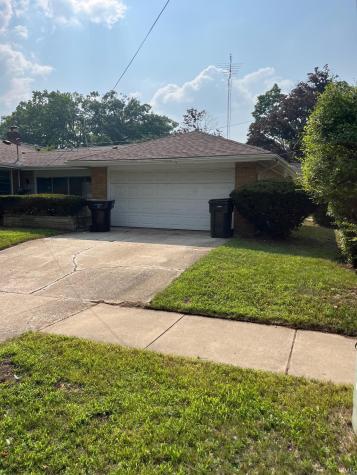 1045 Eclipse Place South Bend IN 46628