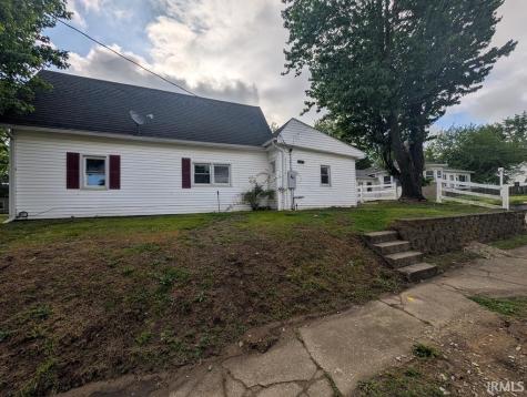 279 W Spring Street Bloomfield IN 47424