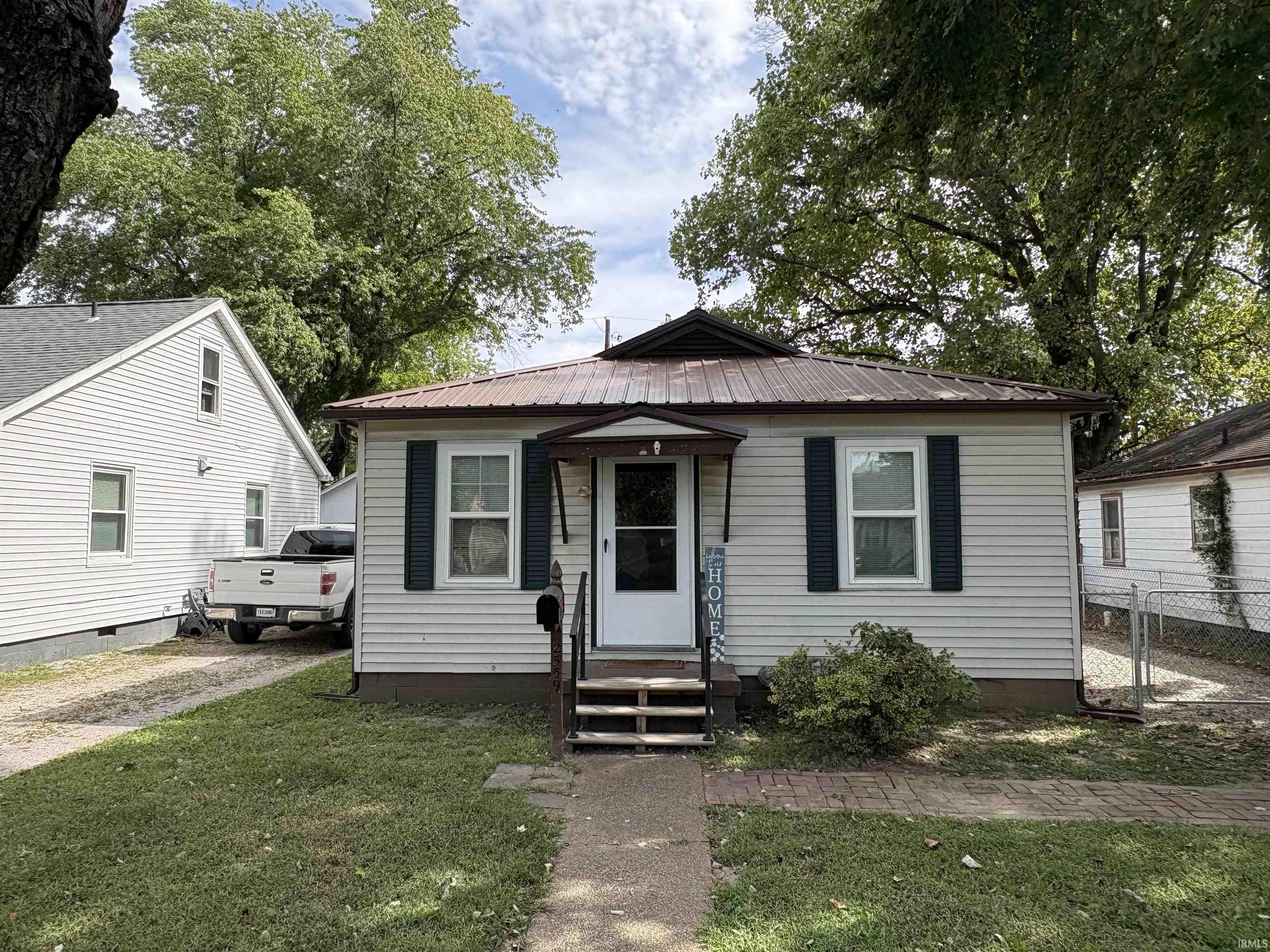 2559 Longworth Court Evansville IN 47711