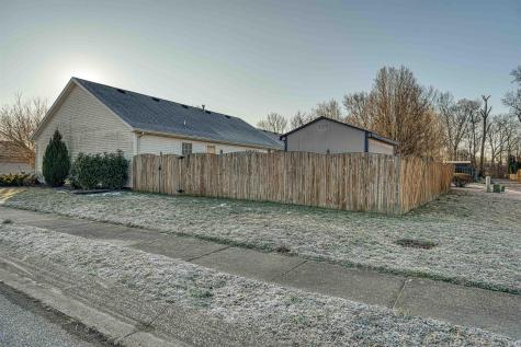 7402 Baltic Drive Evansville IN 47711