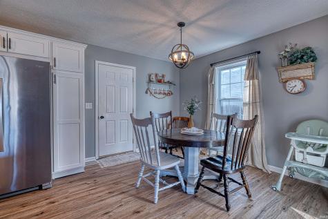7402 Baltic Drive Evansville IN 47711