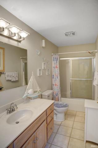 11226 Vixen Drive Evansville IN 47712