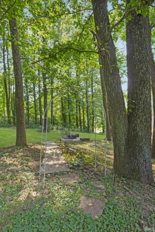 11226 Vixen Drive Evansville IN 47712