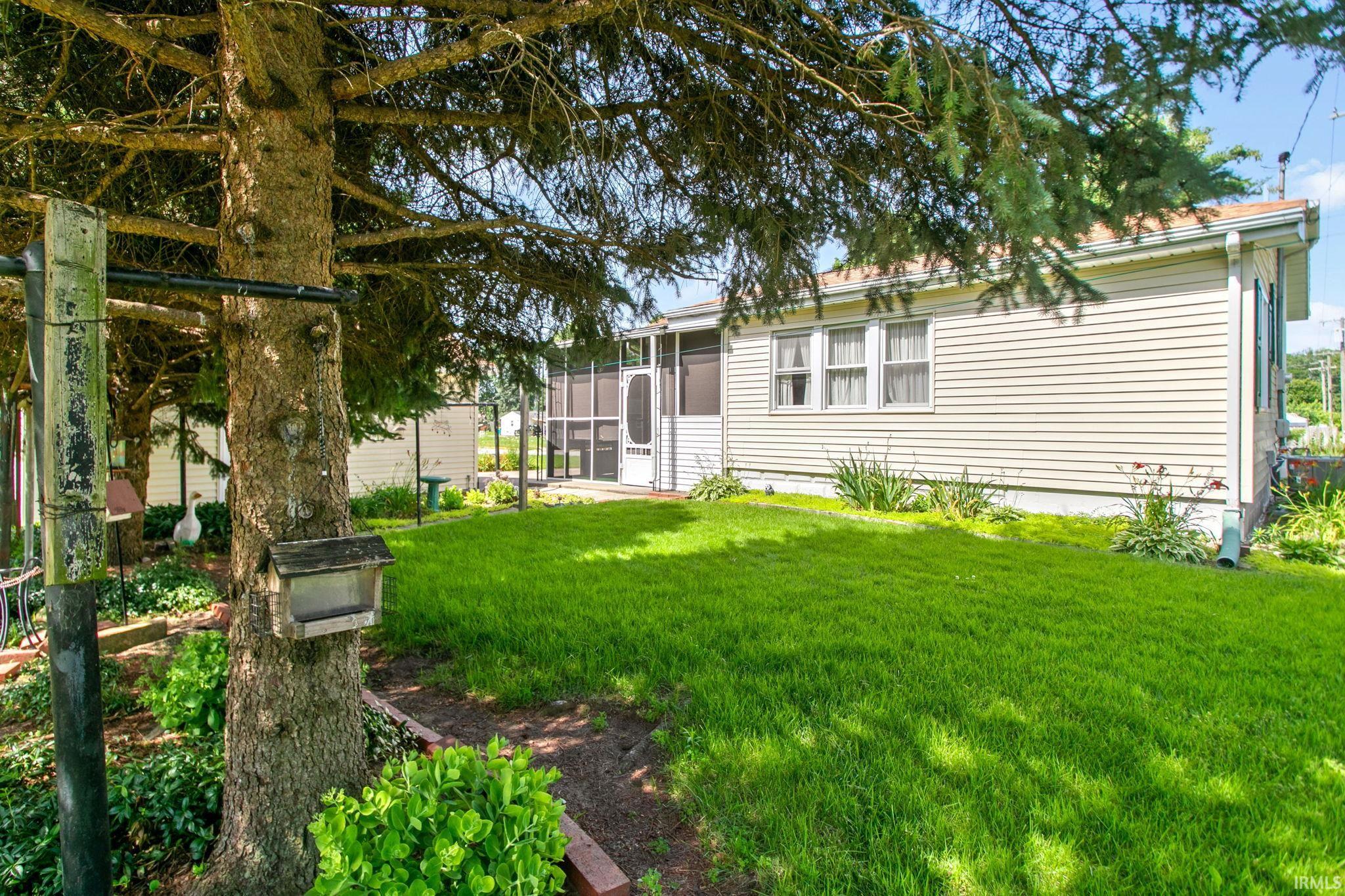 1906 Sarah Street Mishawaka IN 46545