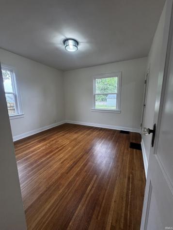 2533 N Sherman Street Evansville IN 47712