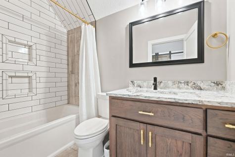 15183 Whisper Rock Boulevard Fort Wayne IN 46845