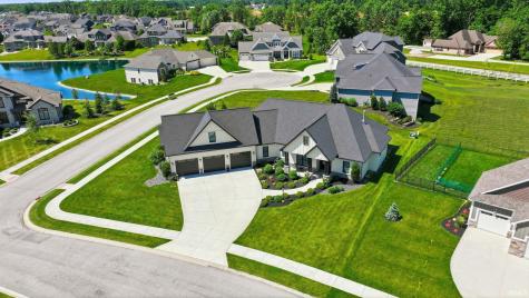 15183 Whisper Rock Boulevard Fort Wayne IN 46845