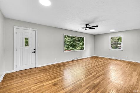 60195 Emerald Drive South Bend IN 46614